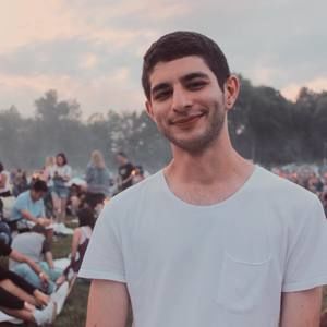 Meet your Posher, Carlos